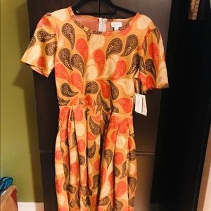 Lularoe Amelia size medium